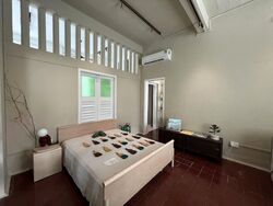 Baker Street (D28), Office #523166641